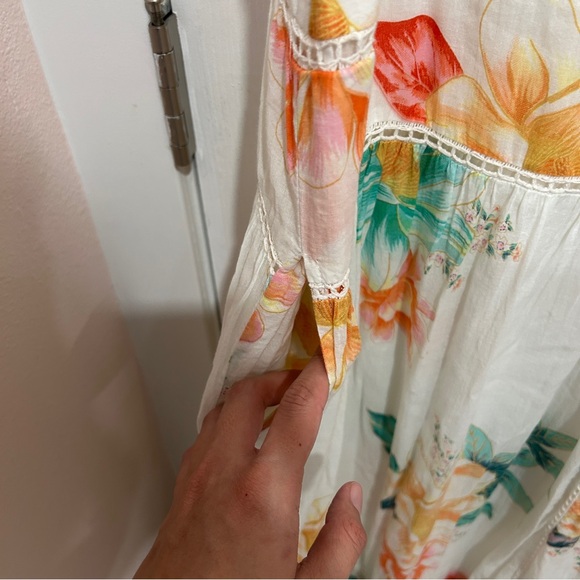 Farm Rio Lantanas Maxi Dress - Picture 10 of 14